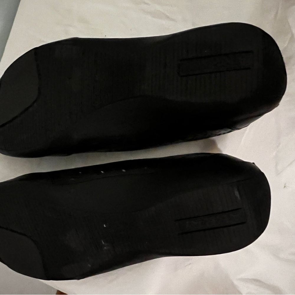 Array Black Textured Flats - Picture 5 of 6